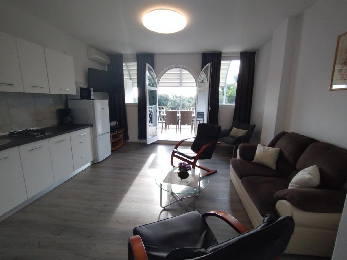 Apartment In With Terrace, Air Condition, Wifi, Washing Machine *